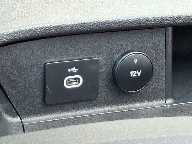2023 Ford Transit Cargo Van Vehicle Photo in DANBURY, CT 06810-5034