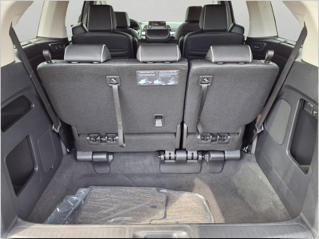 2025 Honda Odyssey Vehicle Photo in Oshkosh, WI 54904
