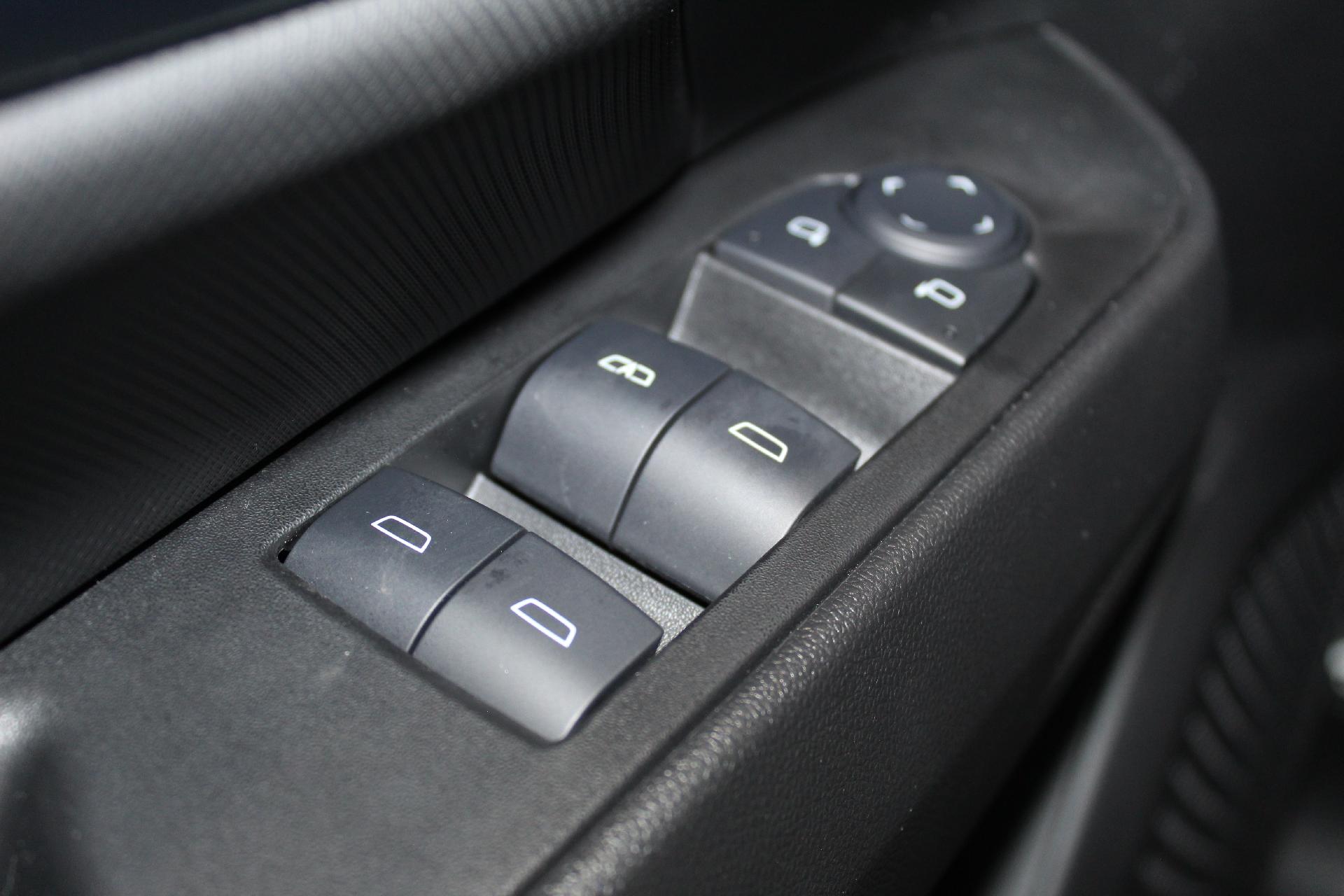 2025 Chevrolet Equinox EV Vehicle Photo in NORTHAMPTON, MA 01060-1120