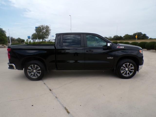 Used 2023 Chevrolet Silverado 1500 LT with VIN 2GCUDDED5P1113482 for sale in Devine, TX