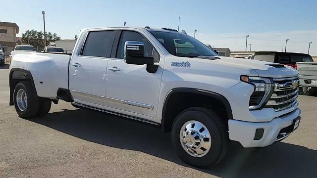 2025 Chevrolet Silverado 3500 HD Vehicle Photo in MIDLAND, TX 79703-7718