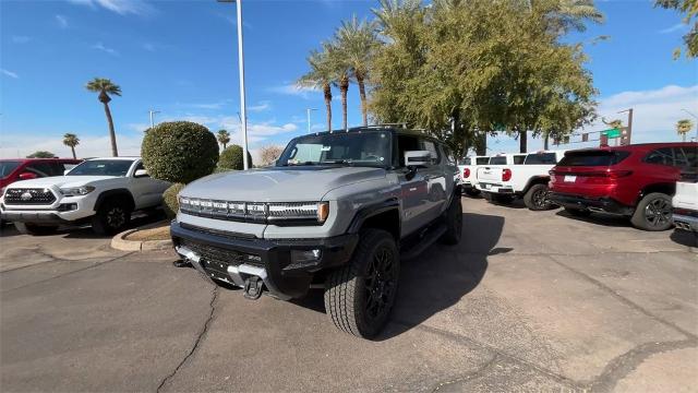 2025 GMC HUMMER EV SUV Vehicle Photo in GOODYEAR, AZ 85338-1310