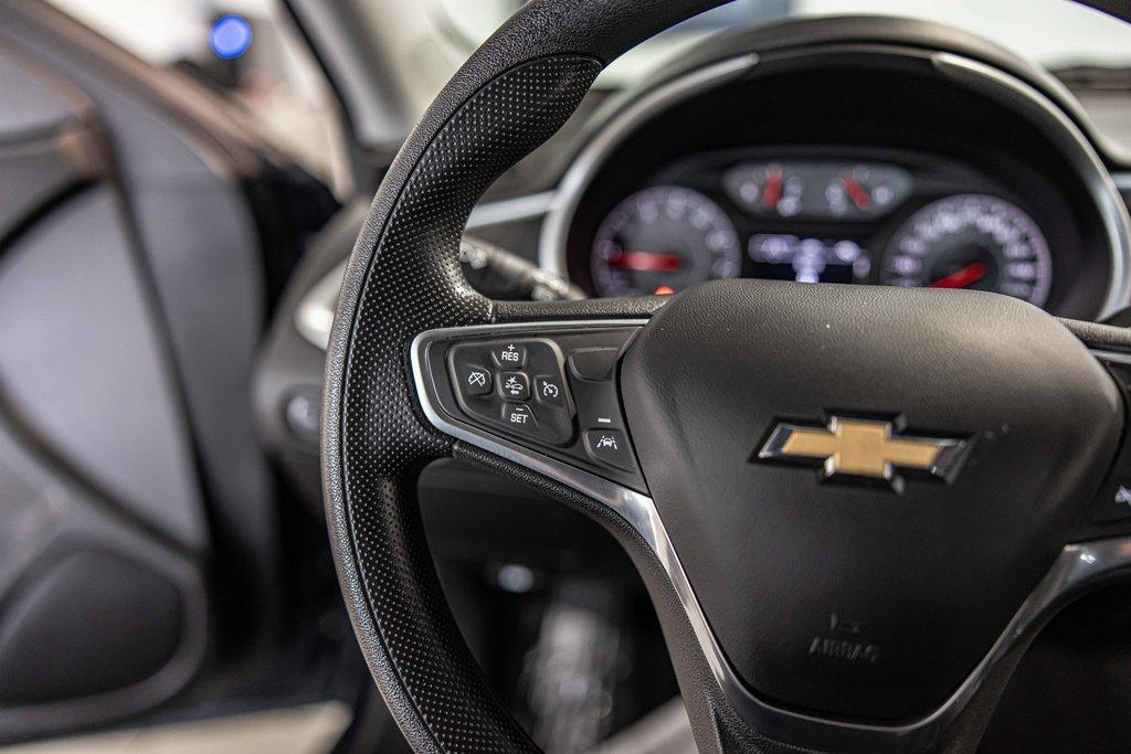 2023 Chevrolet Malibu Vehicle Photo in Saint Charles, IL 60174