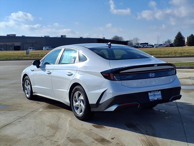 2025 Hyundai SONATA Vehicle Photo in Peoria, IL 61615