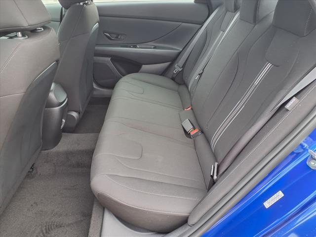 2025 Hyundai ELANTRA Vehicle Photo in Peoria, IL 61615