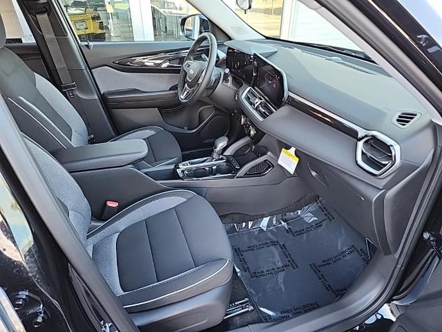 2025 Chevrolet Trailblazer Vehicle Photo in HAYS, KS 67601-1994
