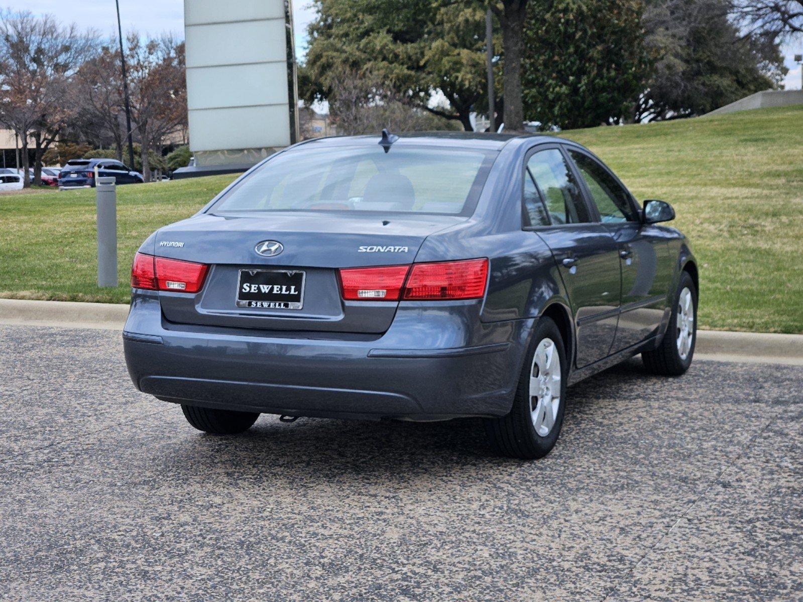 2010 Hyundai SONATA Vehicle Photo in FORT WORTH, TX 76132