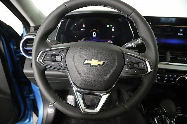 2025 Chevrolet Trax Vehicle Photo in MEDINA, OH 44256-9001