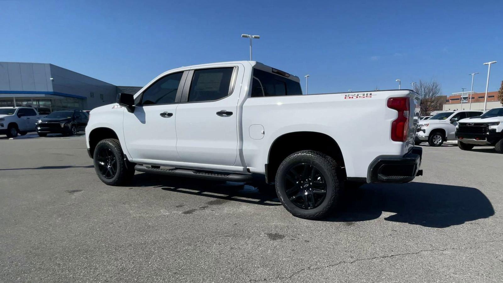 2025 Chevrolet Silverado 1500 Vehicle Photo in BENTONVILLE, AR 72712-4322