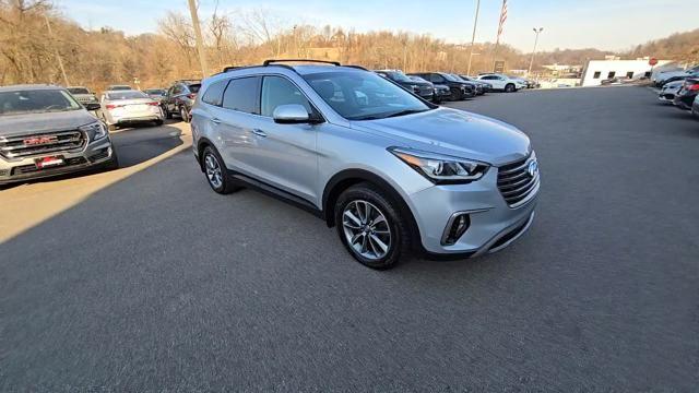 2017 Hyundai SANTA FE Vehicle Photo in Pleasant Hills, PA 15236