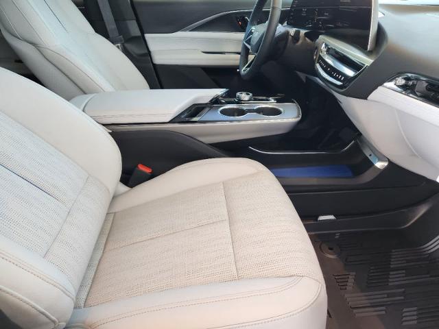 2025 Cadillac LYRIQ Vehicle Photo in Grapevine, TX 76051