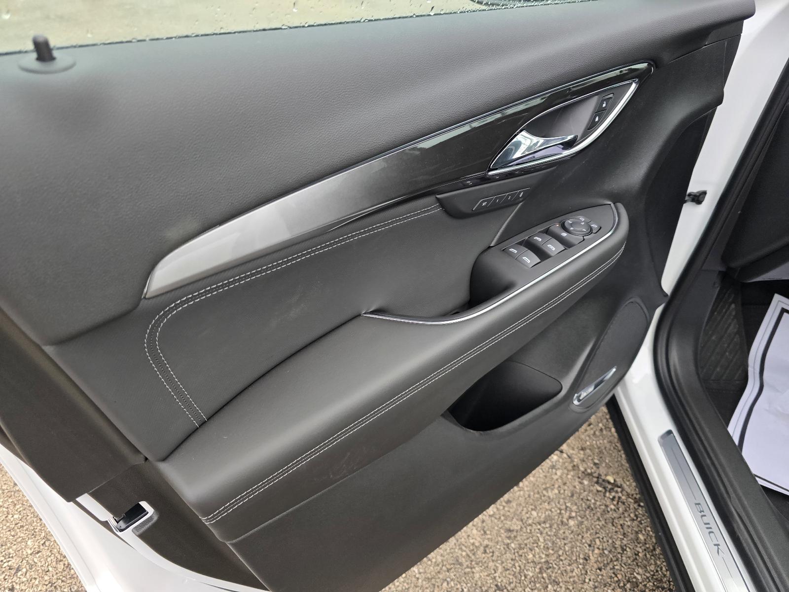 2025 Buick Envision Vehicle Photo in Rolla, MO 65401