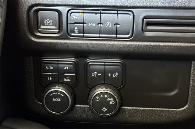 2023 Chevrolet Suburban Vehicle Photo in ELK GROVE, CA 95757-8703
