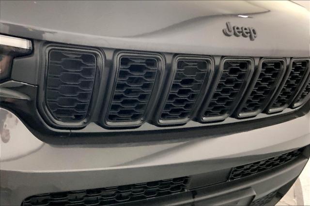2023 Jeep Grand Cherokee L Vehicle Photo in Lees Summit, MO 64086