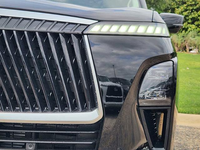 2025 INFINITI QX80 Vehicle Photo in Fort Worth, TX 76132