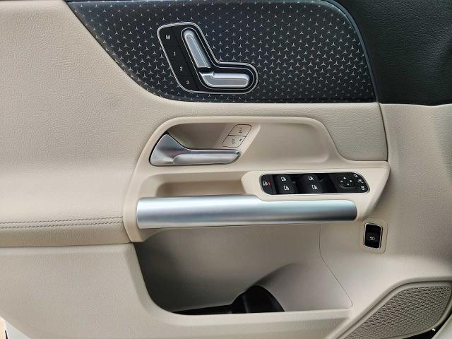 2025 Mercedes-Benz GLA Vehicle Photo in HOUSTON, TX 77079