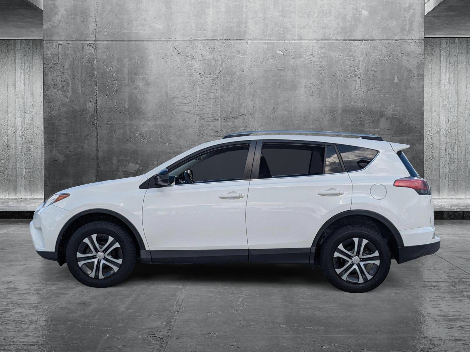 2018 Toyota RAV4 Vehicle Photo in Davie, FL 33331