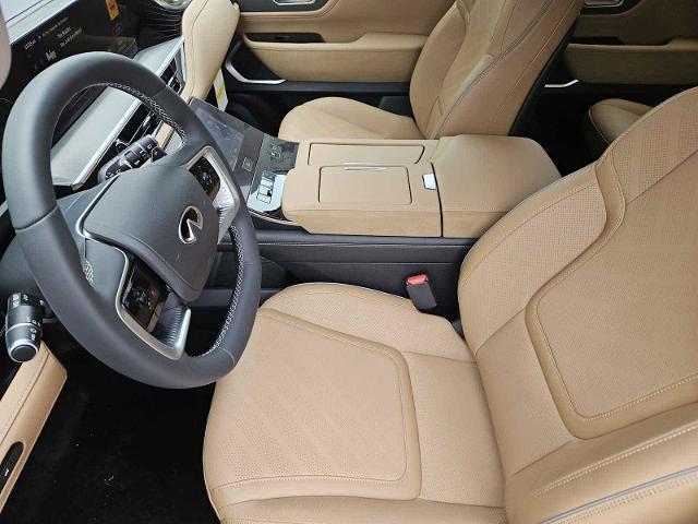 2025 INFINITI QX80 Vehicle Photo in Fort Worth, TX 76132