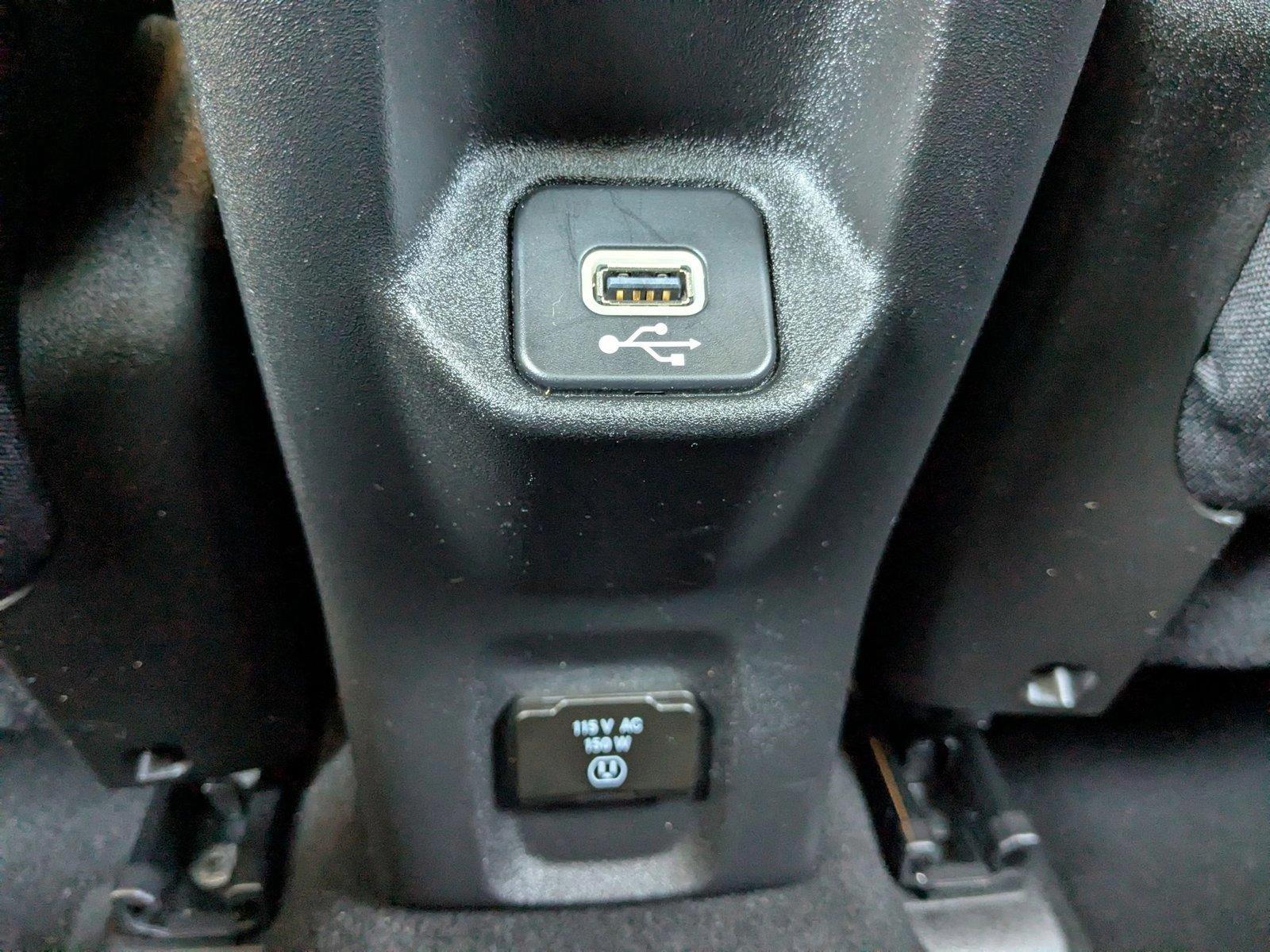 2019 Jeep Renegade Vehicle Photo in Valencia, CA 91355