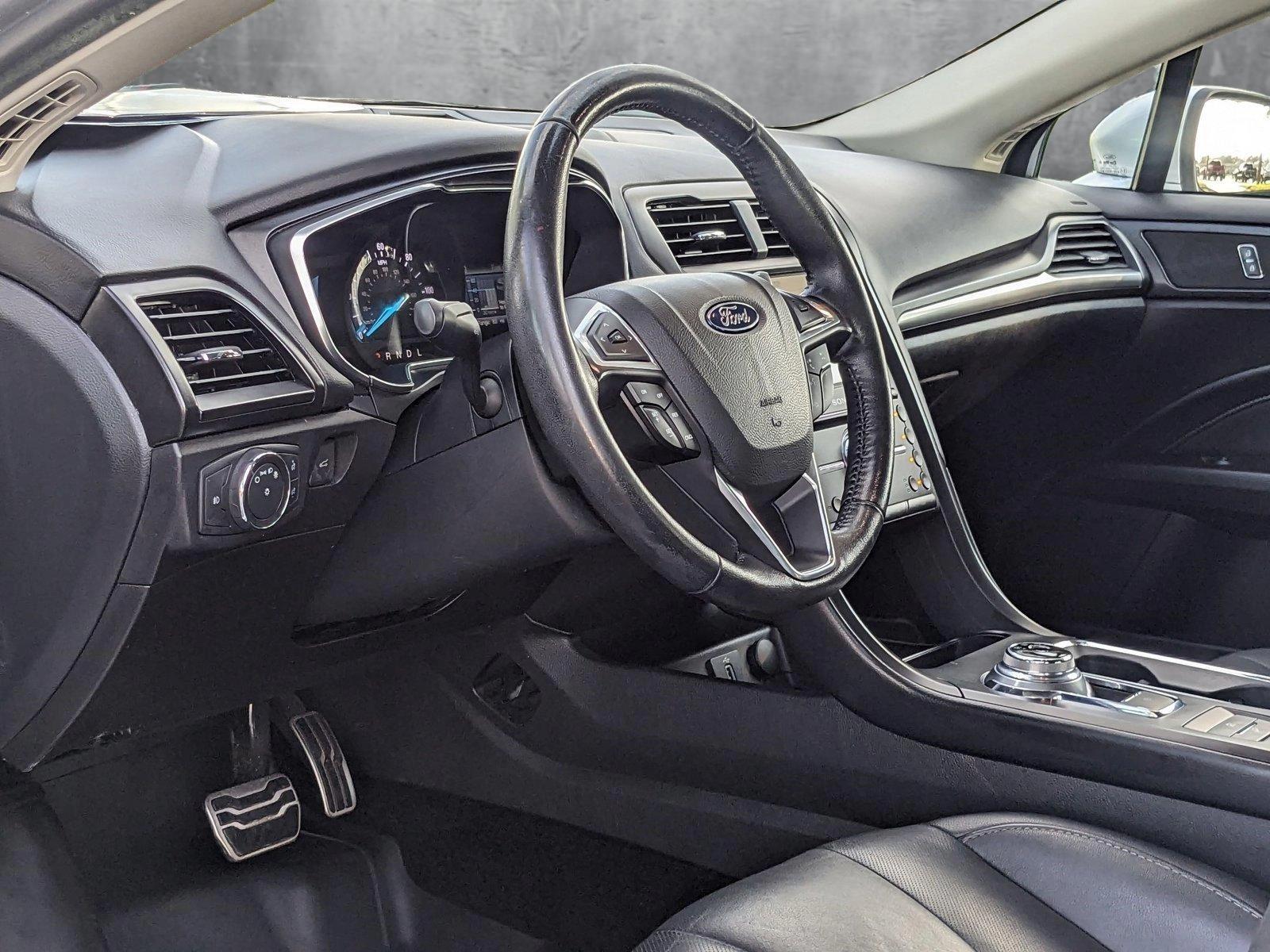 2018 Ford Fusion Hybrid Vehicle Photo in Sanford, FL 32771