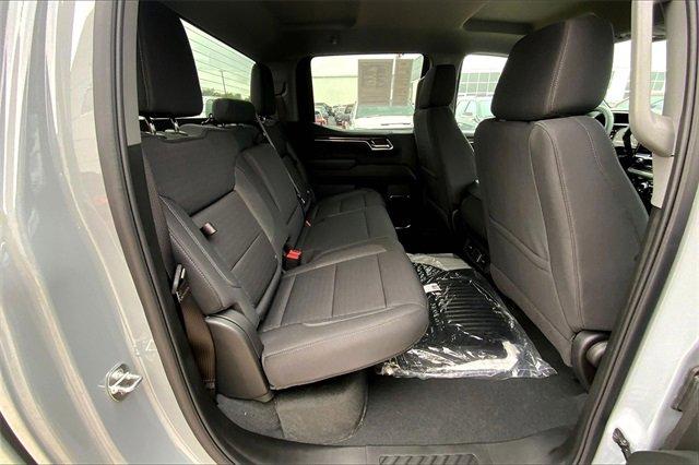 2024 GMC Sierra 1500 Vehicle Photo in TOPEKA, KS 66609-0000