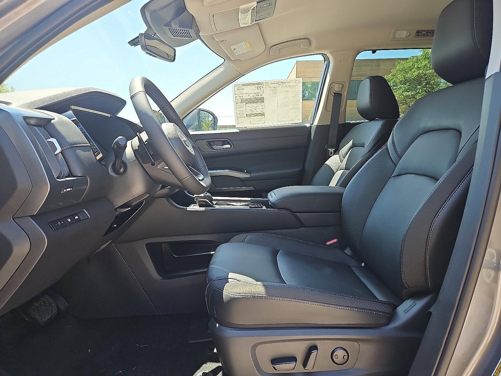 2025 Nissan Pathfinder Vehicle Photo in Jenkintown, PA 19046