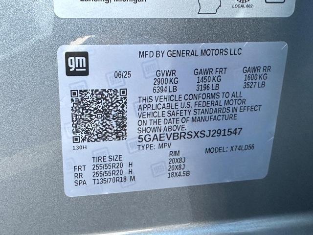 2025 Buick Enclave Vehicle Photo in COLUMBIA, MO 65203-3903