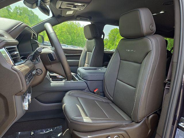 2024 GMC Yukon XL Vehicle Photo in DANBURY, CT 06810-5034