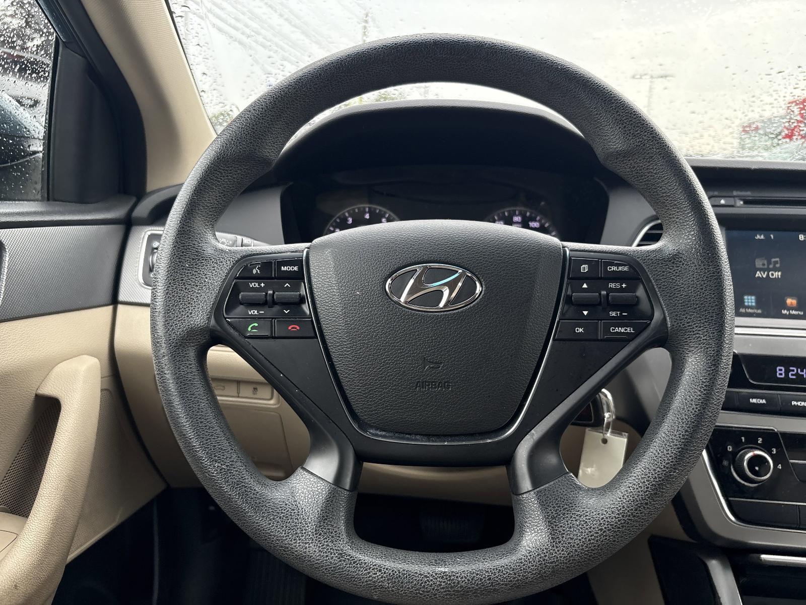 2016 Hyundai SONATA Vehicle Photo in Mechanicsburg, PA 17050