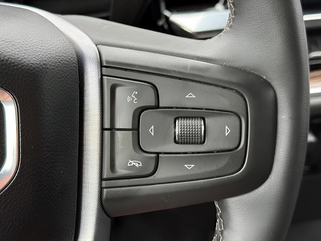 2024 GMC Sierra 1500 Vehicle Photo in APPLETON, WI 54914-8833