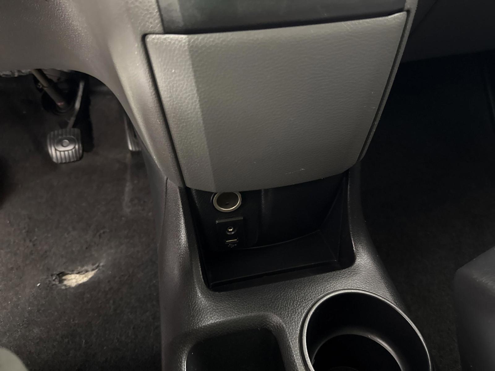 2013 Nissan NV200 Vehicle Photo in Georgetown, TX 78626