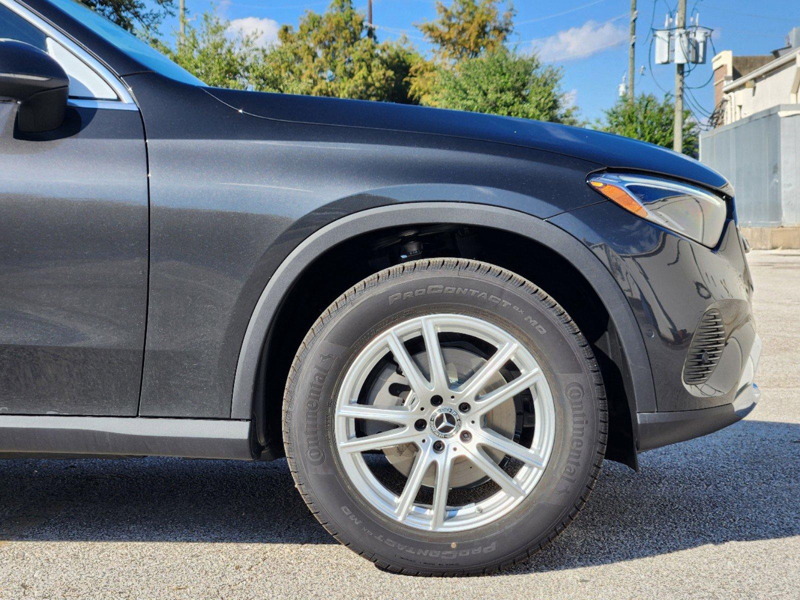 2025 Mercedes-Benz GLC Vehicle Photo in HOUSTON, TX 77079