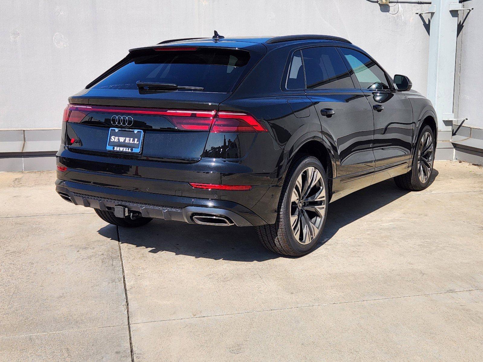 2025 Audi Q8 Vehicle Photo in SUGAR LAND, TX 77478