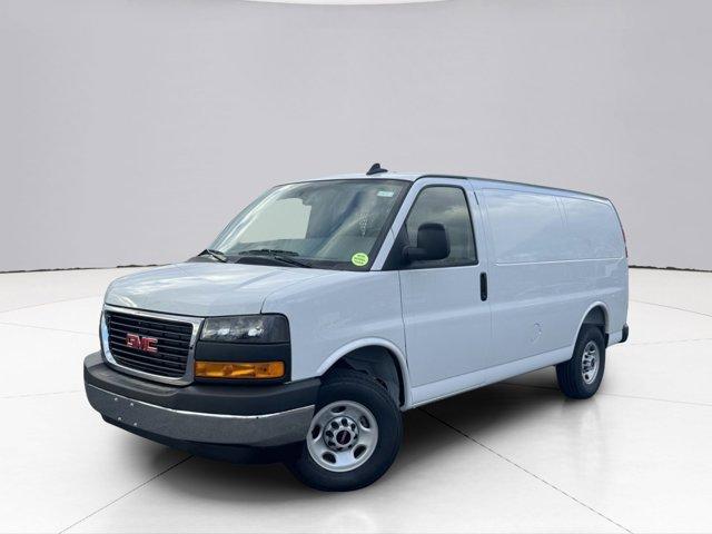 2025 GMC Savana Cargo 2500 Vehicle Photo in LEOMINSTER, MA 01453-2952