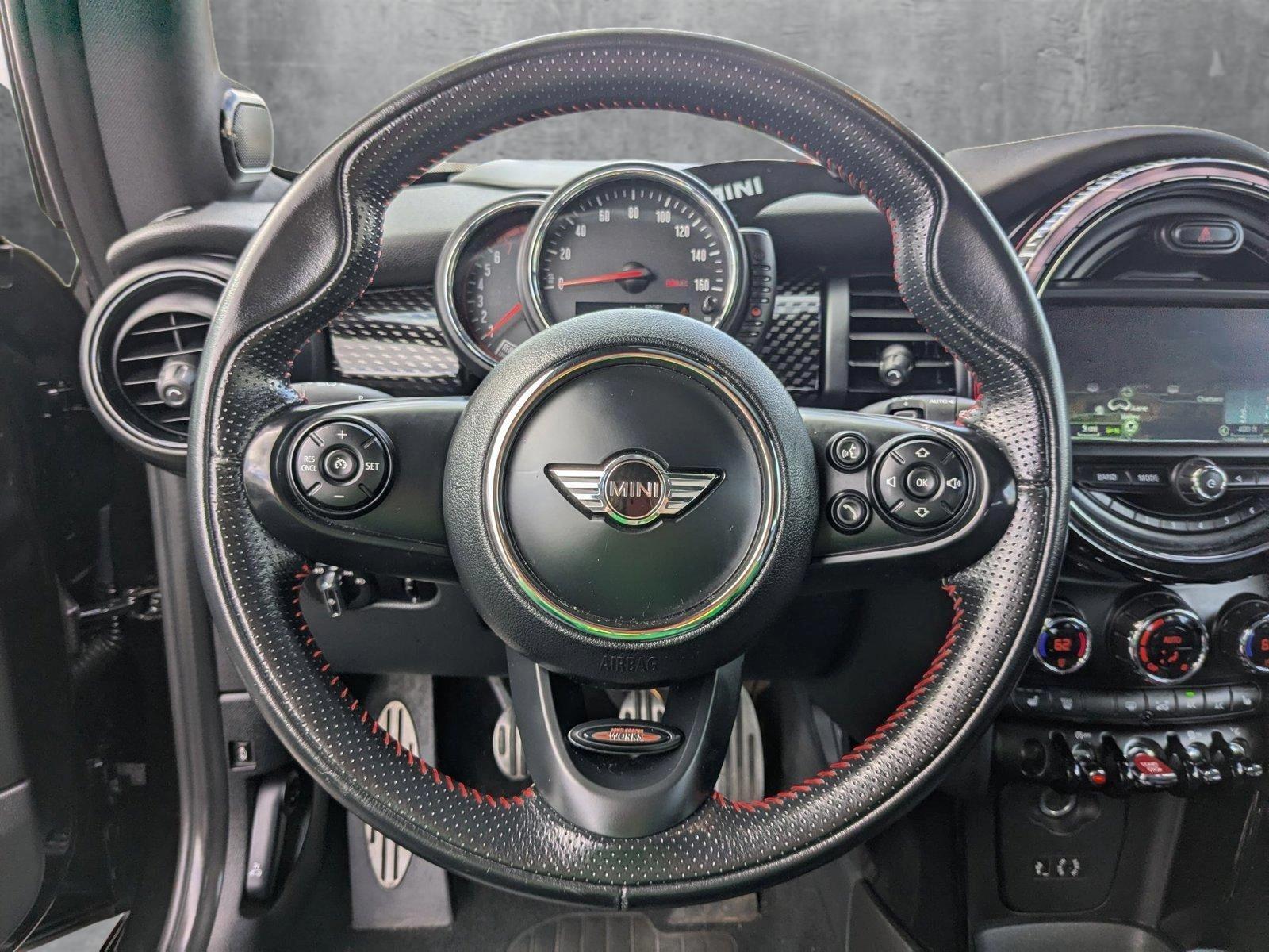 2017 MINI John Cooper Works Hardtop Vehicle Photo in Spokane Valley, WA 99206