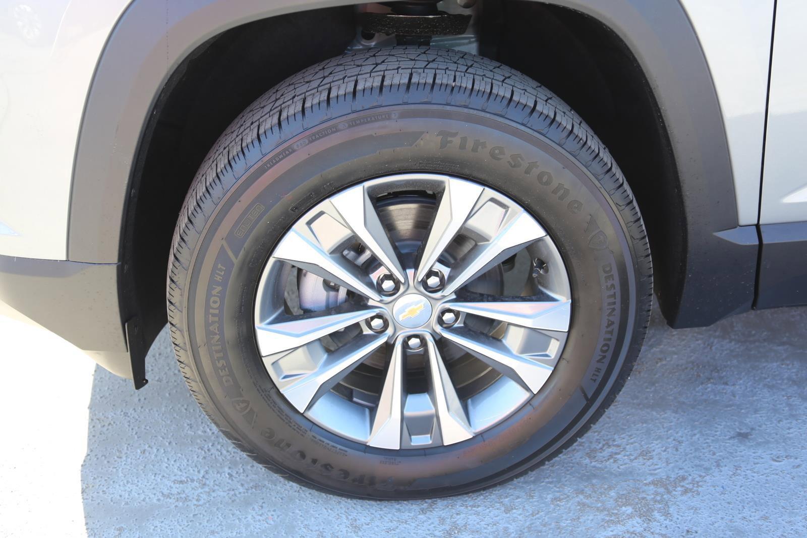 2025 Chevrolet Equinox Vehicle Photo in LOS ANGELES, CA 90007-3794