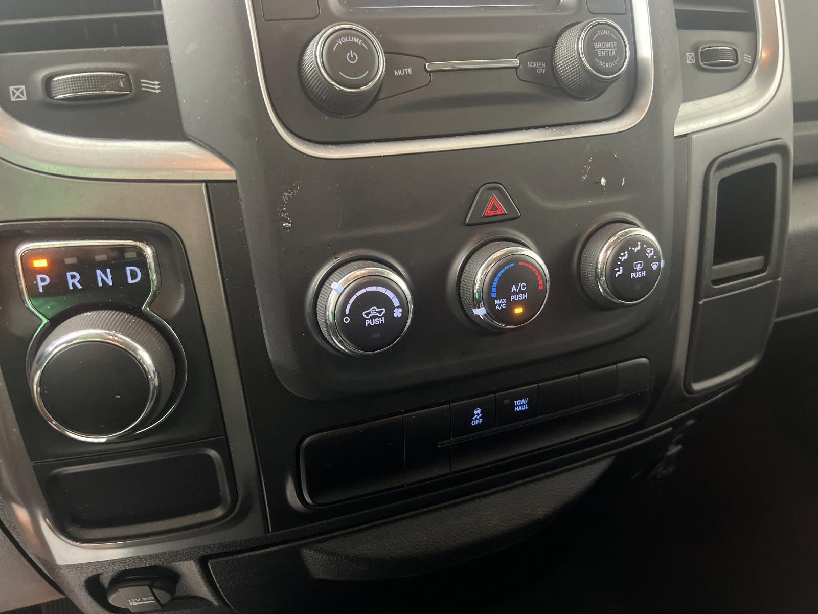 2024 Ram 1500 Classic Vehicle Photo in GEORGETOWN, TX 78626-7508