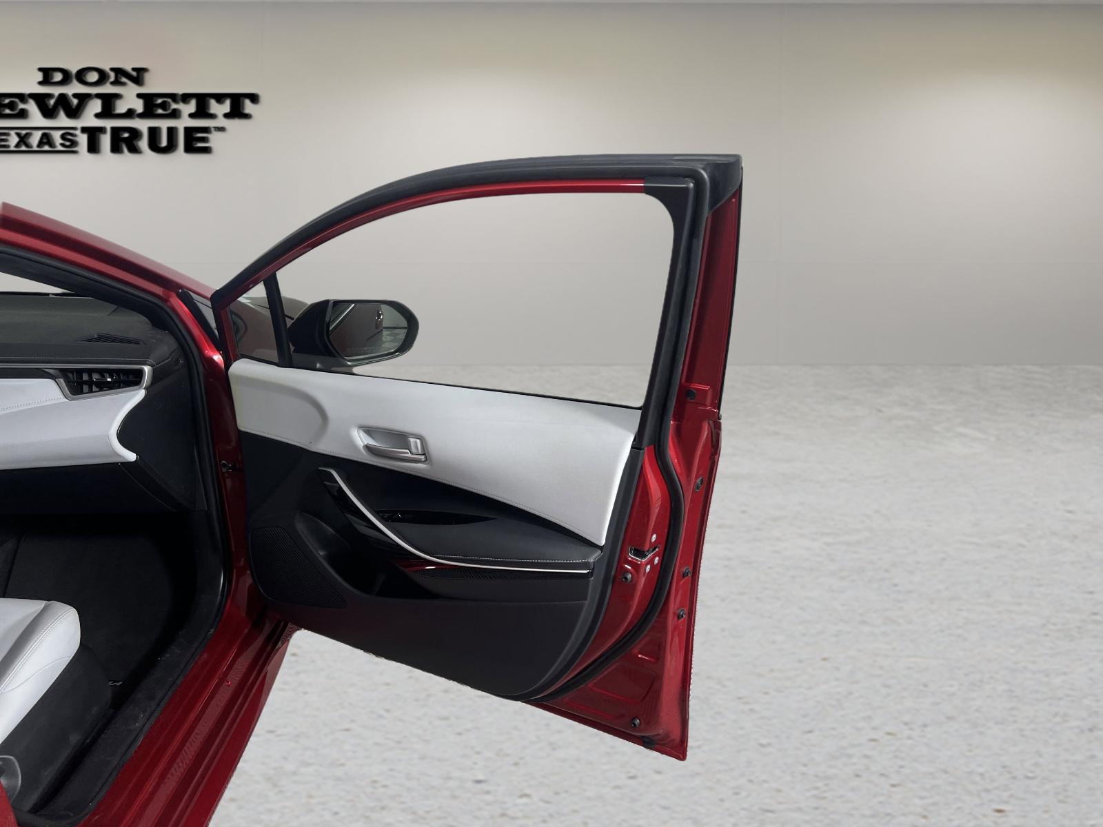 2023 Toyota Corolla Hatchback Vehicle Photo in GEORGETOWN, TX 78626-7508