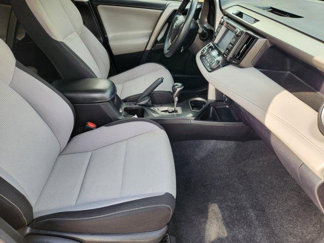 2018 Toyota RAV4 Vehicle Photo in SUGAR LAND, TX 77478-0000