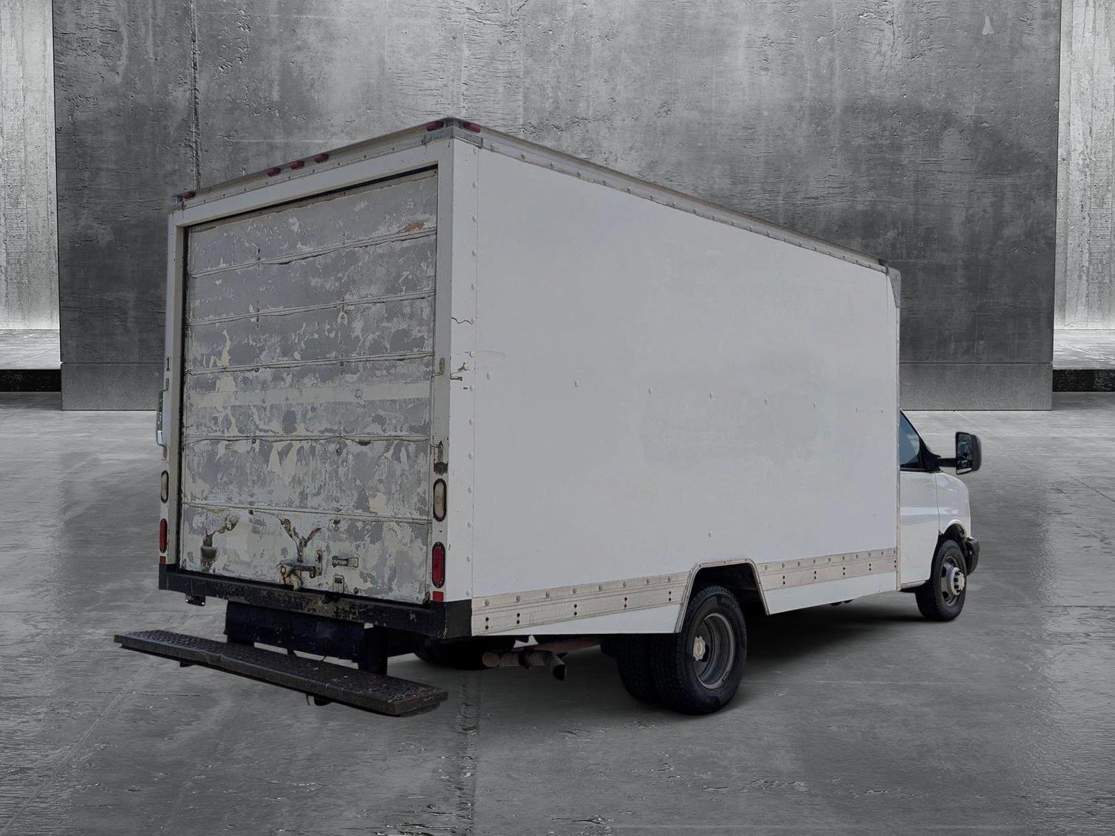 2013 Chevrolet Express Cutaway 3500 Vehicle Photo in PEMBROKE PINES, FL 33024-6534
