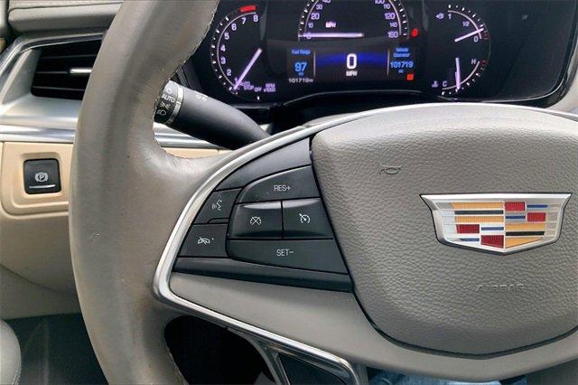 2017 Cadillac XT5 Vehicle Photo in INDEPENDENCE, MO 64055-1377