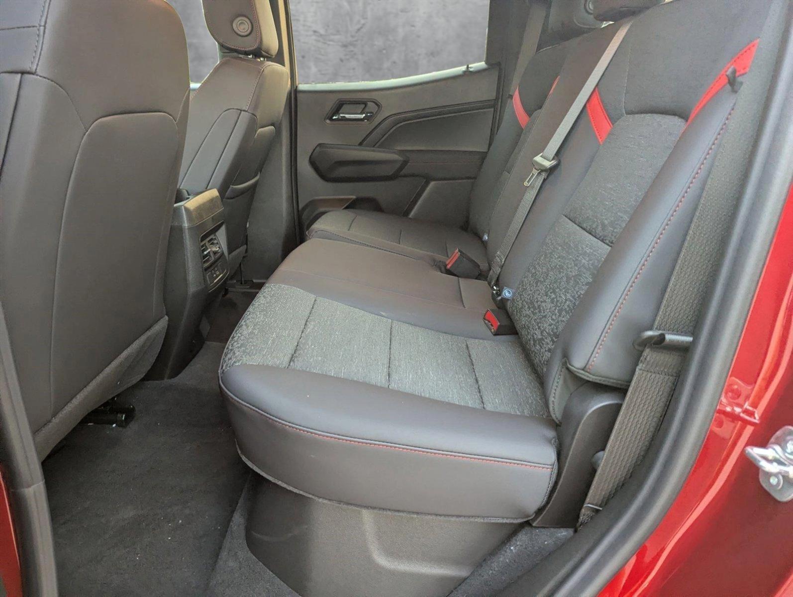 2025 Chevrolet Colorado Vehicle Photo in GREENACRES, FL 33463-3207