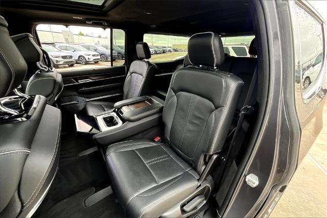 2023 Jeep Grand Wagoneer Vehicle Photo in Grapevine, TX 76051