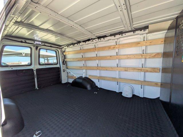 2023 GMC Savana Cargo Van Vehicle Photo in SELMA, TX 78154-1459