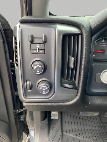 2018 Chevrolet Silverado 1500 Vehicle Photo in APPLETON, WI 54914-8833