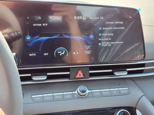 2025 Hyundai ELANTRA Vehicle Photo in Peoria, IL 61615