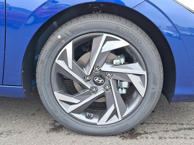 2025 Hyundai ELANTRA Vehicle Photo in Philadelphia, PA 19116