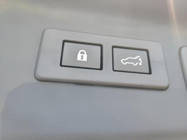 2025 Subaru Forester Vehicle Photo in Green Bay, WI 54304
