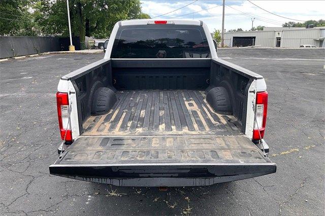 2017 Ford Super Duty F-250 SRW Vehicle Photo in INDEPENDENCE, MO 64055-1314