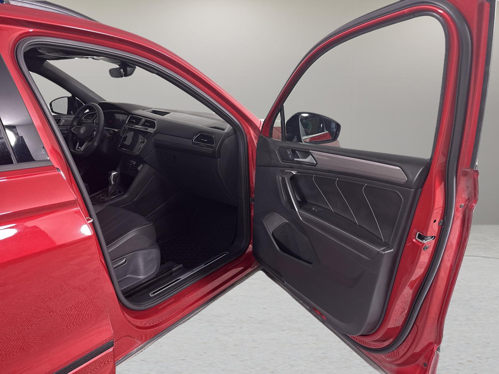 2024 Volkswagen Tiguan Vehicle Photo in Georgetown, TX 78626